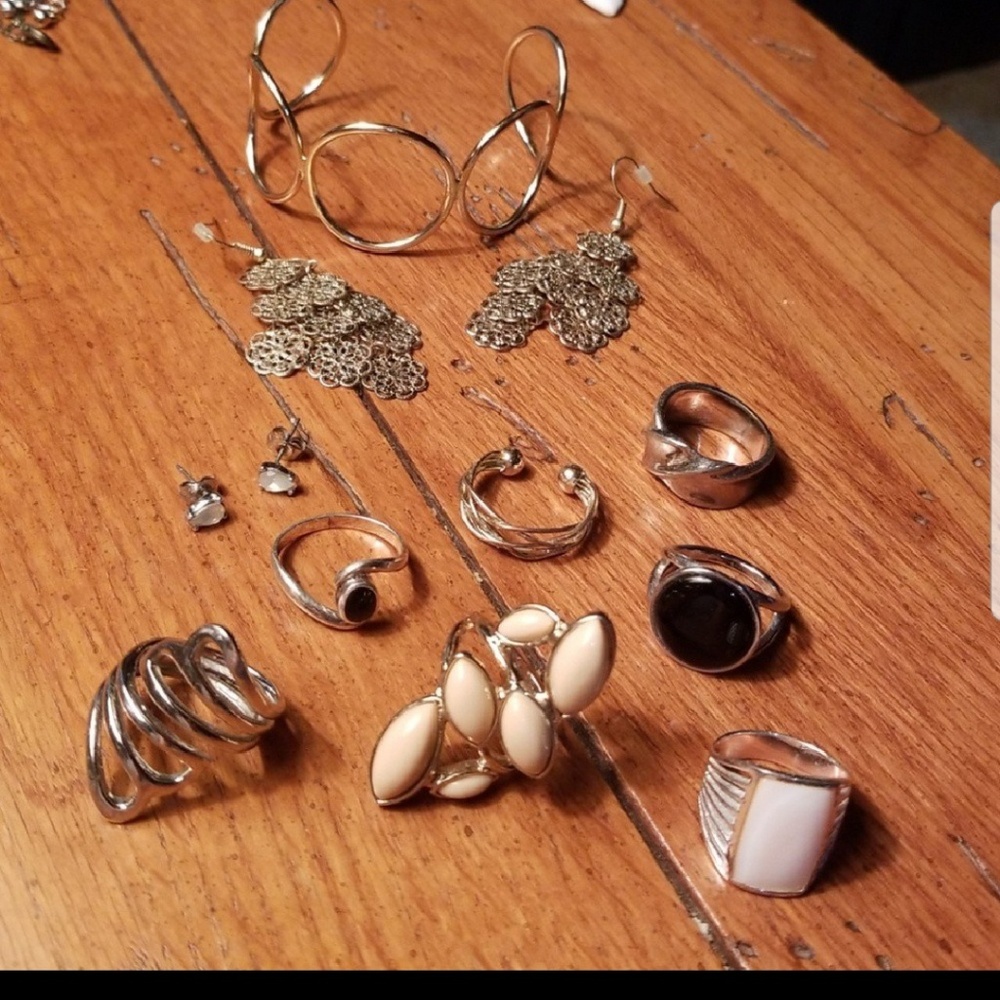 Jewelry lot